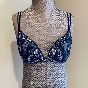 Victoria Secret Bra Lacy, Black